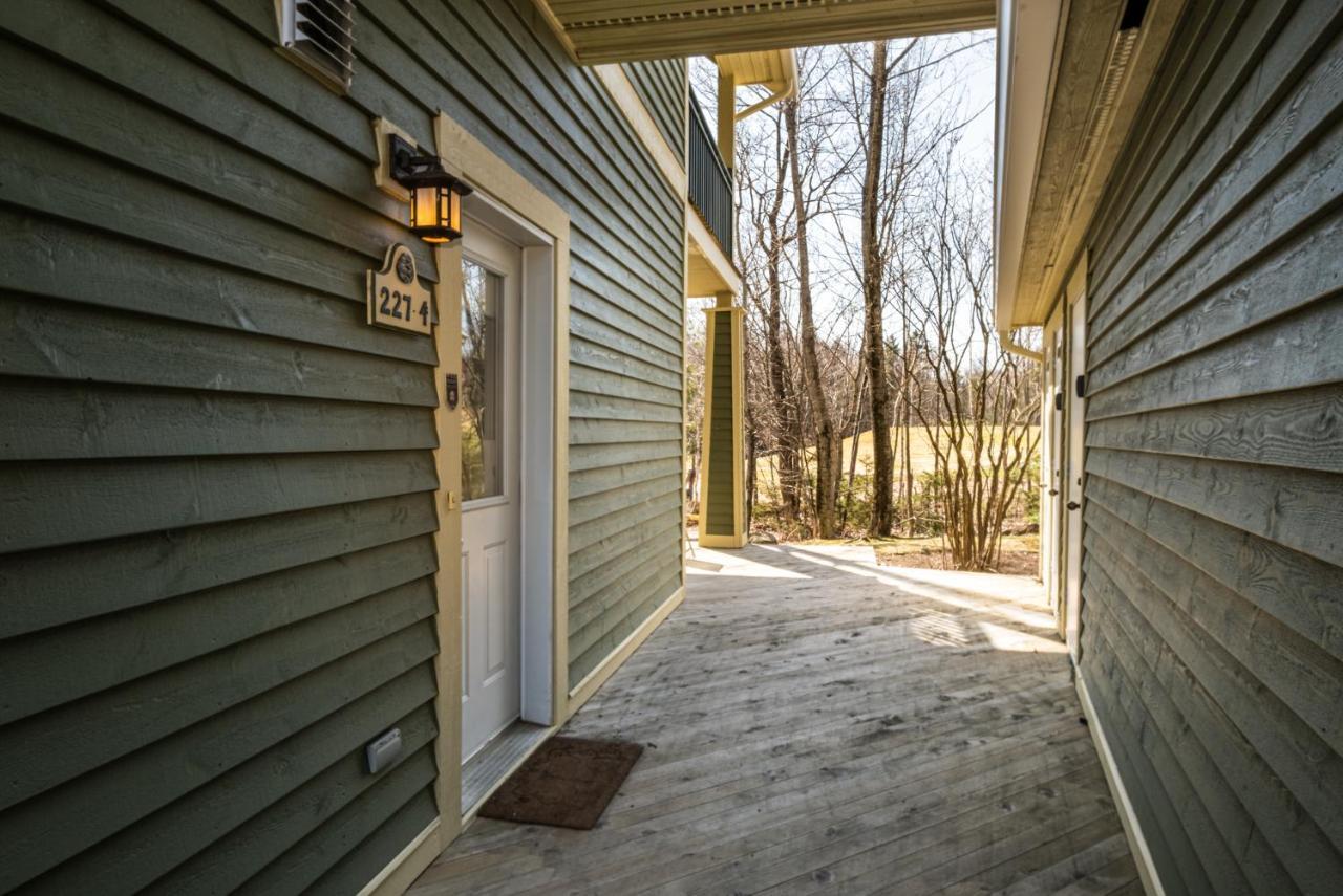* Nouveau * Condo 1 chambre à Tremblant Les-Eaux Mont-Tremblant Esterno foto